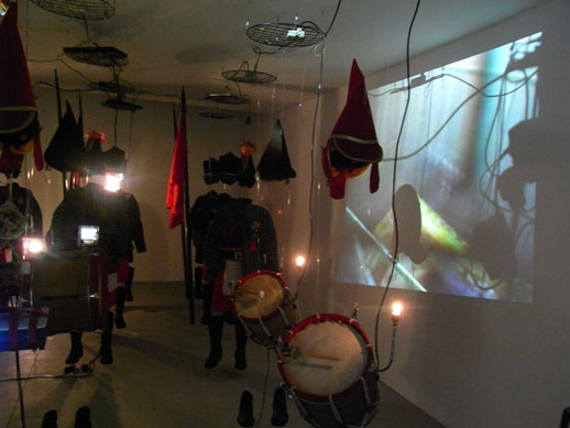 Kuswidananto (a.k.a Jompet) brought these 'hollow' soldiers to life with lights, projectors and various eerie automata.
