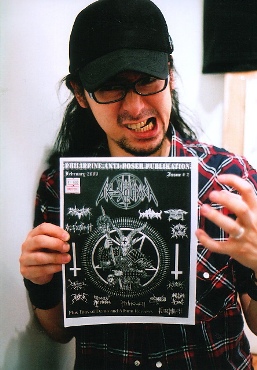 Narutoshi Sekine, owner of galeria de muerte, the only vendor to sell black metal zines from the Philippines. He also had a wide range of exceptional death metal, thrash metal and grindcore zines.