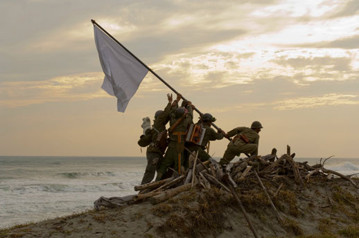 Yasumasa Morimura, 'Gift of Sea: Raising a flag on the battlefield' (2010)