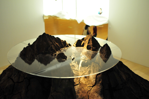 Takashi Kuribayashi, 'Inseln' (島々) Earth, Plexiglas, plant