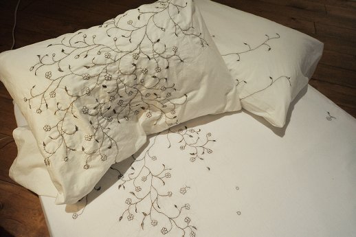Ryoko Takahashi, 'Beautiful bed room' (2011)
Artist's hair, cloth, pillow, mattress D.70.0 x W.200.0 x H.150.0cm