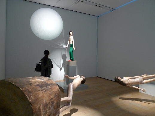 Again proving that less is more, it features 'just' a select sixteen galleries exhibiting in large booths, most of which focus on solo artist installations. At the Mizuma Art Gallery space visitors admired the large wooden Koji Tanada sculptures, 'Namikaze'.