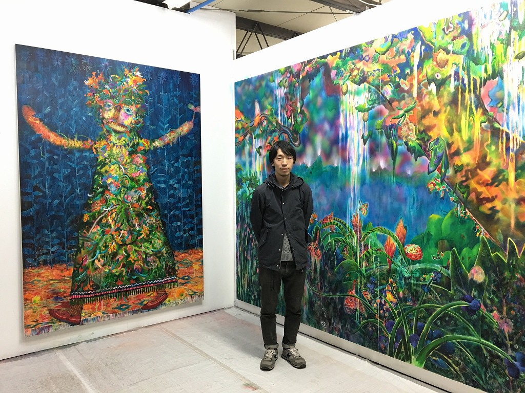 Kenichiro Fukumoto in his studio