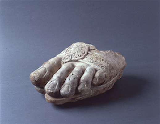  Left Foot of Zeus, 3rd century B.C., Ai Khanoum, Marble, The Japan Committee for the Protection of Displaced Cultural Properties 