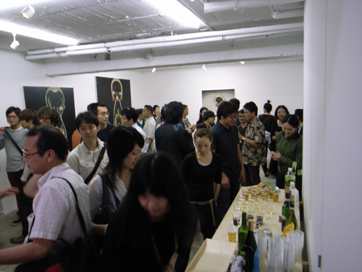 Despite the typhoon that was looming over Tokyo, the gallery was so full of people you could hardly move!