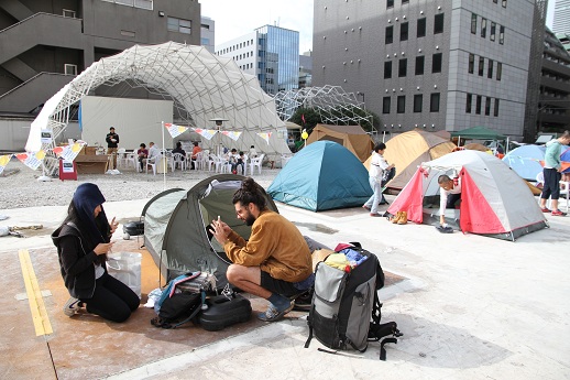 TAT2014で大人気を博したアーバンキャンプ。都会のど真ん中でテントを貼って寝泊まりするという、都市空間の新しい活用方法を提案した