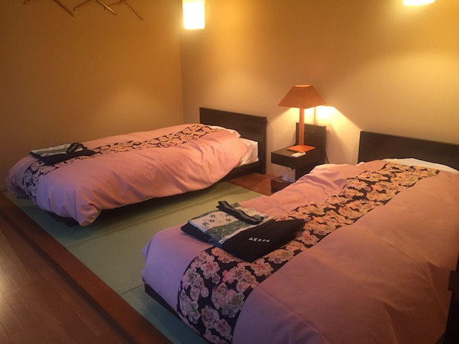 花菱ホテルから移設したベッドルーム