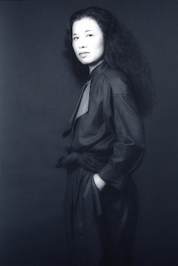 Eiko Ishioka, 1983, Photo by Robert Mapplethorpe 
©Robert Mapplethorpe Foundation. Used by permission.