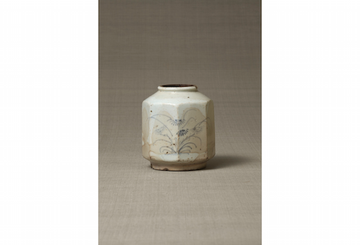 Beveled jar with autumn flower motif, cobalt blue underglaze, Joseon Dynasty, early 18th century
